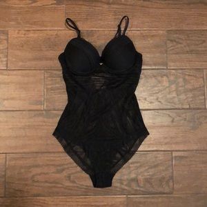 Push up black bodysuit
